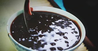 Một loại hạt được ví như "vàng đen" với thận, tốt từ mắt tới xương, tim mạch, chống lão hóa: Chợ Việt cực sẵn