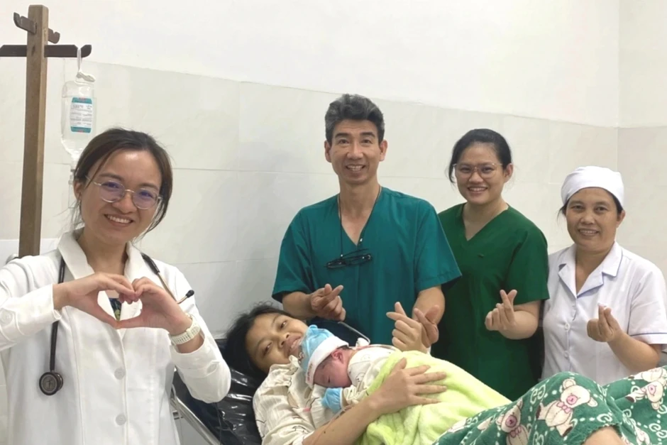 Một năm tăng gấp đôi ca phẫu thuật, nhiều ca nguy kịch được cứu ở Côn Đảo Một năm tăng gấp đôi ca phẫu thuật, nhiều ca nguy kịch được cứu ở Côn Đảo