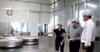 Một tháng, hơn 5.700 cơ sở kinh doanh thực phẩm vi phạm
