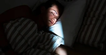 Một thói quen vào ban đêm có thể âm thầm thay đổi hình dạng trái tim bạn