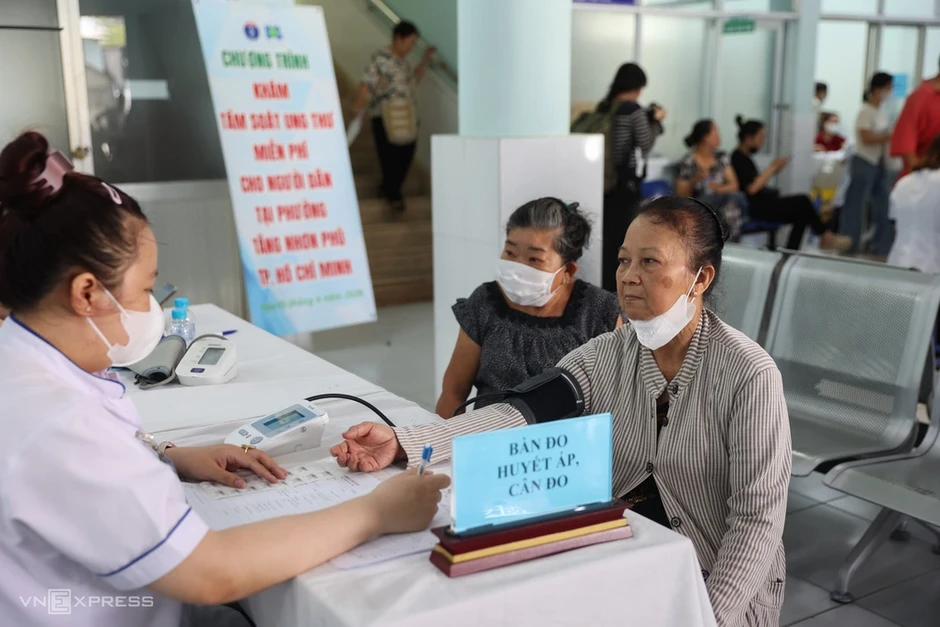 Một triệu người dân TP HCM đã được khám sức khỏe miễn phí Một triệu người dân TP HCM đã được khám sức khỏe miễn phí