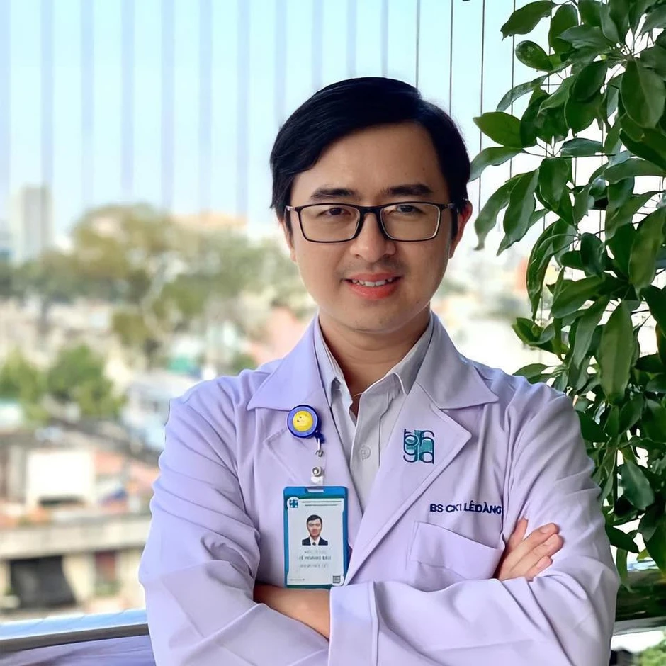 Một tuần học Bách khoa, rẽ lối sang ngành y thành bác sĩ nội trú loại giỏi Một tuần học Bách khoa, rẽ lối sang ngành y thành bác sĩ nội trú loại giỏi