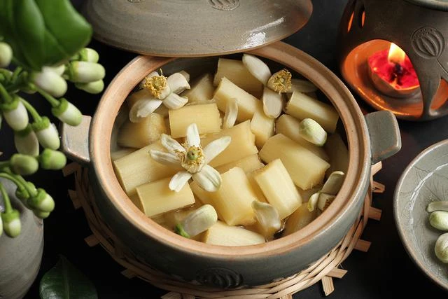 Mùa khô hanh nên ăn gì? 3 loại trái cây quen thuộc: Vừa ngon vừa giàu dưỡng chất Mùa khô hanh nên ăn gì? 3 loại trái cây quen thuộc: Vừa ngon vừa giàu dưỡng chất