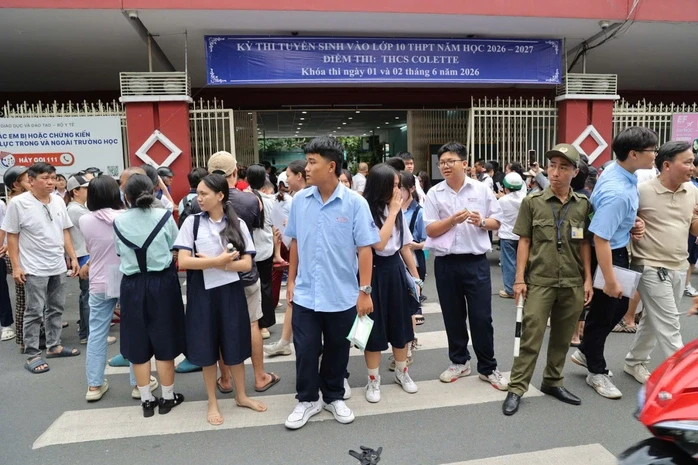 Mùa thi, chuyên gia chỉ cách ăn uống, vận động để không "sập nguồn" Mùa thi, chuyên gia chỉ cách ăn uống, vận động để không "sập nguồn"