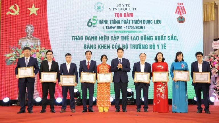 Năm định hướng nâng tầm dược liệu Việt trong giai đoạn mới Năm định hướng nâng tầm dược liệu Việt trong giai đoạn mới