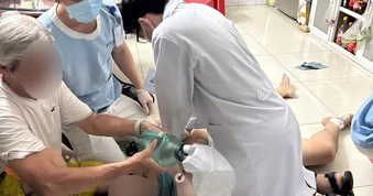 Nam giáo viên than mệt, đổ gục và không qua khỏi