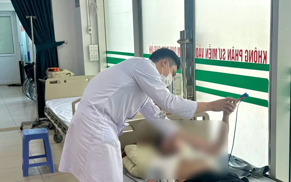 Nam shipper 21 tuổi gặp tai nạn vì say nắng giữa trưa