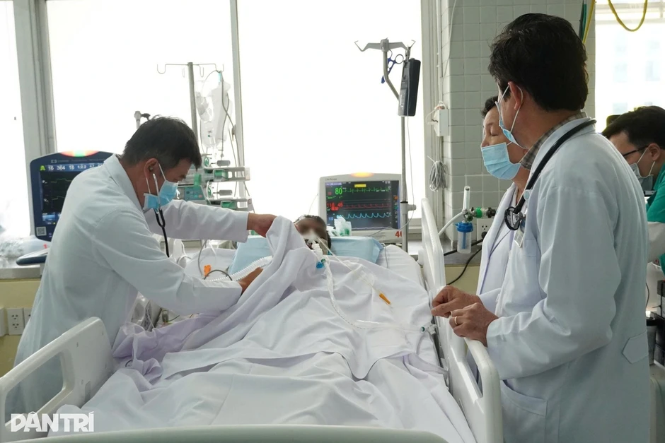 Nạn nhân vụ lật ca nô ở Phú Quốc về TPHCM bằng máy bay, tiên lượng ra sao?