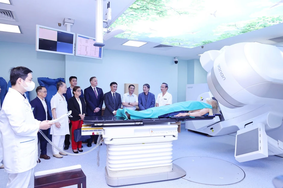 Nâng cao chất lượng điều trị ung thư nhờ đào tạo chuyên sâu về xạ trị, xạ phẫu