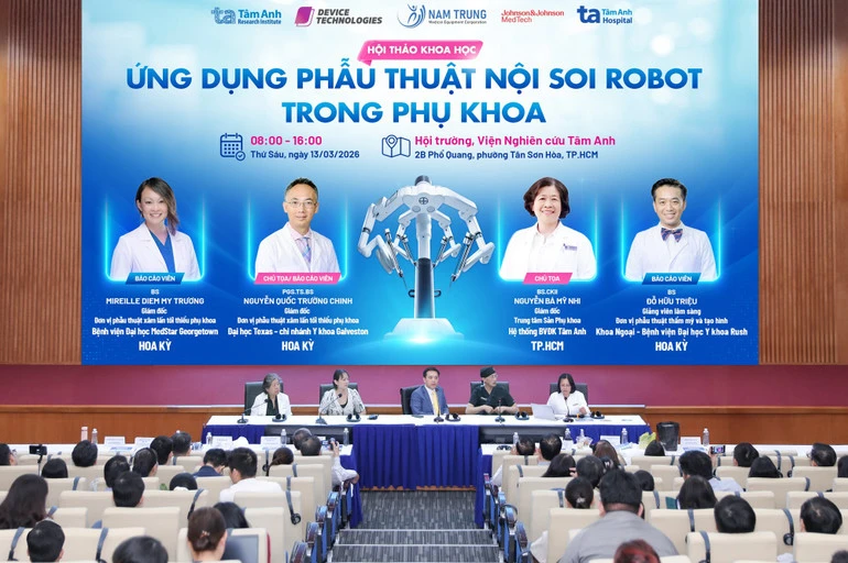Nâng cao chất lượng phẫu thuật viên triển khai phẫu thuật robot trong lĩnh vực phụ khoa, ngoại khoa Nâng cao chất lượng phẫu thuật viên triển khai phẫu thuật robot trong lĩnh vực phụ khoa, ngoại khoa