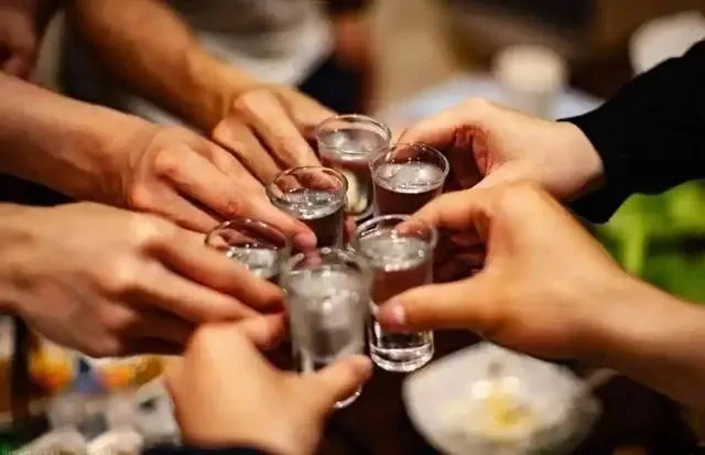 Ngày càng có nhiều người mắc ung thư đại trực tràng, bác sĩ cảnh báo: Thà nhịn đói còn hơn ăn nhiều 5 thực phẩm này Ngày càng có nhiều người mắc ung thư đại trực tràng, bác sĩ cảnh báo: Thà nhịn đói còn hơn ăn nhiều 5 thực phẩm này