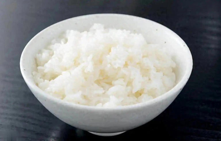 Ngày càng nhiều người tử vong vì bệnh tiểu đường, bác sĩ cảnh báo: Trời lạnh, thà ăn cơm trắng còn hơn làm nhiều 4 việc này