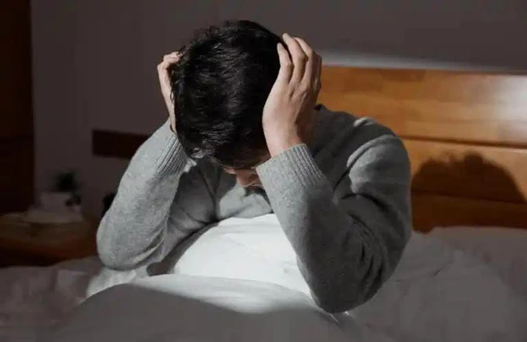 Ngày càng nhiều người tử vong vì bệnh tiểu đường, bác sĩ cảnh báo: Trời lạnh, thà ăn cơm trắng còn hơn làm nhiều 4 việc này