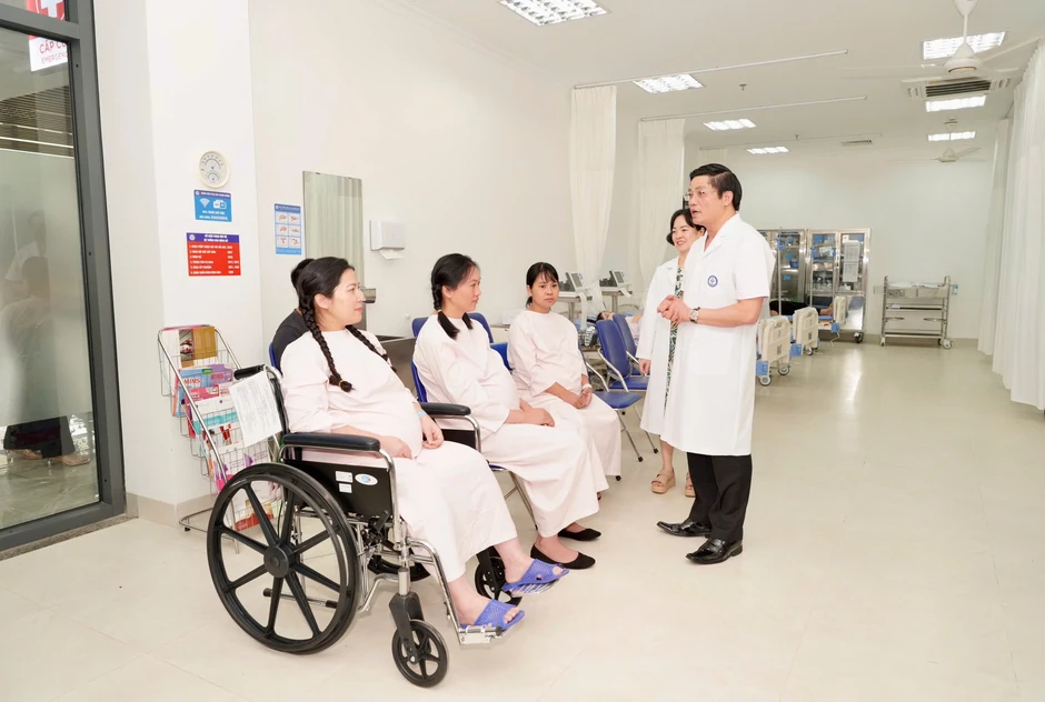 Ngày đầu hoạt động, BV Phụ sản Trung ương cơ sở 2 đón hàng trăm bệnh nhân Ngày đầu hoạt động, BV Phụ sản Trung ương cơ sở 2 đón hàng trăm bệnh nhân