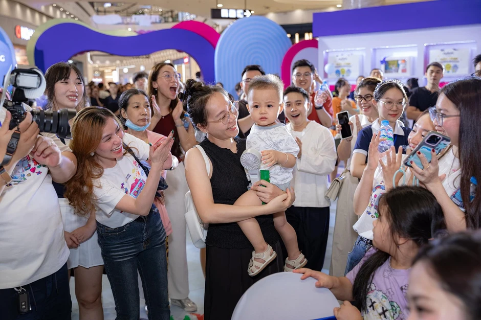 'Ngày hội thôi nôi' quy tụ hàng trăm gia đình, hướng tới xác lập kỷ lục Việt Nam 'Ngày hội thôi nôi' quy tụ hàng trăm gia đình, hướng tới xác lập kỷ lục Việt Nam