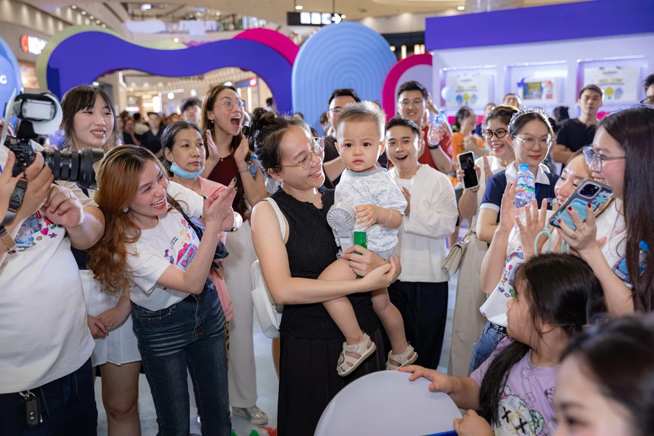 Ngày hội thôi nôi quy tụ hàng trăm gia đình, hướng tới xác lập kỷ lục Việt Nam