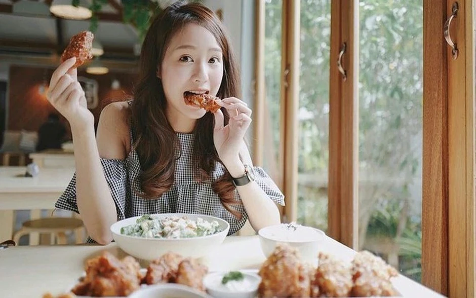 Ngỡ ngàng 5 thói quen ăn uống tưởng tốt cho sức khỏe lại khiến tuổi thọ sụt giảm