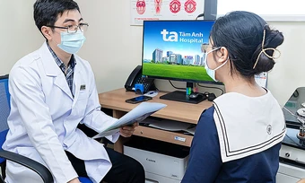 Ngoáy tai bằng tăm bông có gây thủng màng nhĩ? - Báo TinVina