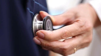 Ngồi nhiều gây hại cho tim mạch như thế nào? - Báo TinVina