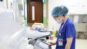 'Ngủ đông' 3 ngày cứu bé sơ sinh thiếu oxy não