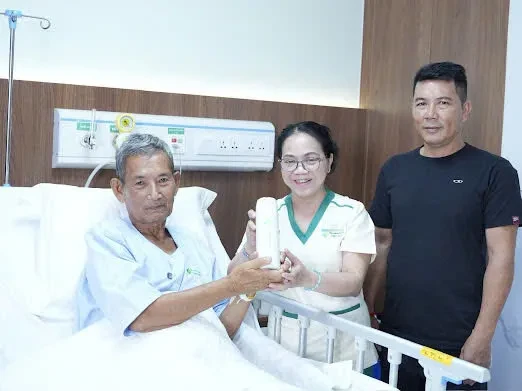 Người bệnh Campuchia sang Việt Nam điều trị viêm túi mật cấp Người bệnh Campuchia sang Việt Nam điều trị viêm túi mật cấp