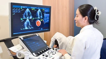 Người cao tuổi cần khám tim mạch thế nào? - Báo TinVina
