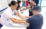 Người cao tuổi, người bệnh nặng sẽ được khám sức khỏe tại nhà