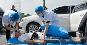 Người đàn ông 52 tuổi đột tử khi đang làm "chuyện ấy", bác sĩ cảnh báo 3 thời điểm muốn mấy cũng đừng làm