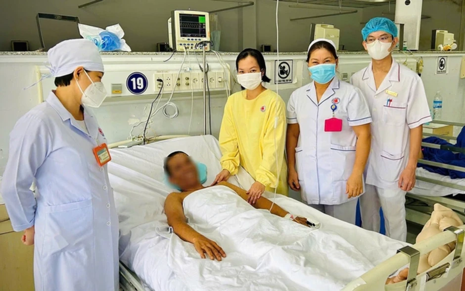 Người đàn ông bị cô đặc máu do thủy đậu biến chứng Người đàn ông bị cô đặc máu do thủy đậu biến chứng