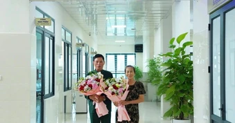 Người đàn ông bị vỡ kén khí phổi được phẫu thuật nội soi thành công
