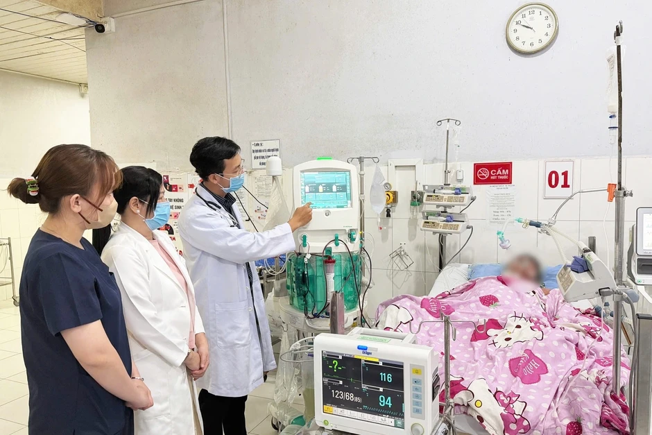 Người đàn ông đầu tiên được lọc máu liên tục cứu mạng ở đặc khu Phú Quốc Người đàn ông đầu tiên được lọc máu liên tục cứu mạng ở đặc khu Phú Quốc
