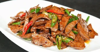 Người đàn ông suy gan cấp sau khi ăn gan lợn