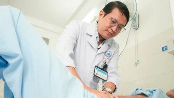 Người đàn ông tim ngừng đập, hồi sinh ngoạn mục nhờ 'báo động đỏ'