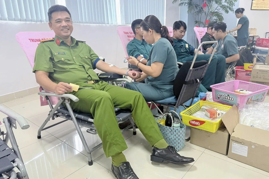 Người nước ngoài hào hứng đi hiến máu ở TPHCM Người nước ngoài hào hứng đi hiến máu ở TPHCM