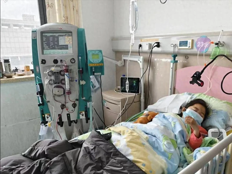 Người phụ nữ 41 tuổi qua đời vì suy thận, bác sĩ lắc đầu: Khát khô cổ còn hơn uống 2 loại nước này Người phụ nữ 41 tuổi qua đời vì suy thận, bác sĩ lắc đầu: Khát khô cổ còn hơn uống 2 loại nước này