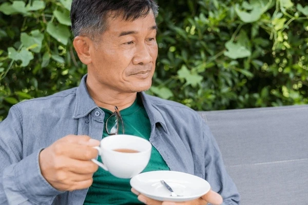 Người phụ nữ 66 tuổi đột ngột qua đời vì xuất huyết não sau khi đi bộ, bác sĩ tiếc nuối: “Sao không nhận ra 4 điều này sớm hơn?” Người phụ nữ 66 tuổi đột ngột qua đời vì xuất huyết não sau khi đi bộ, bác sĩ tiếc nuối: “Sao không nhận ra 4 điều này sớm hơn?”