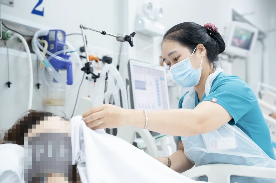 Người phụ nữ nguy kịch sau hút mỡ tại phòng khám: Sở Y tế TPHCM vào cuộc Người phụ nữ nguy kịch sau hút mỡ tại phòng khám: Sở Y tế TPHCM vào cuộc