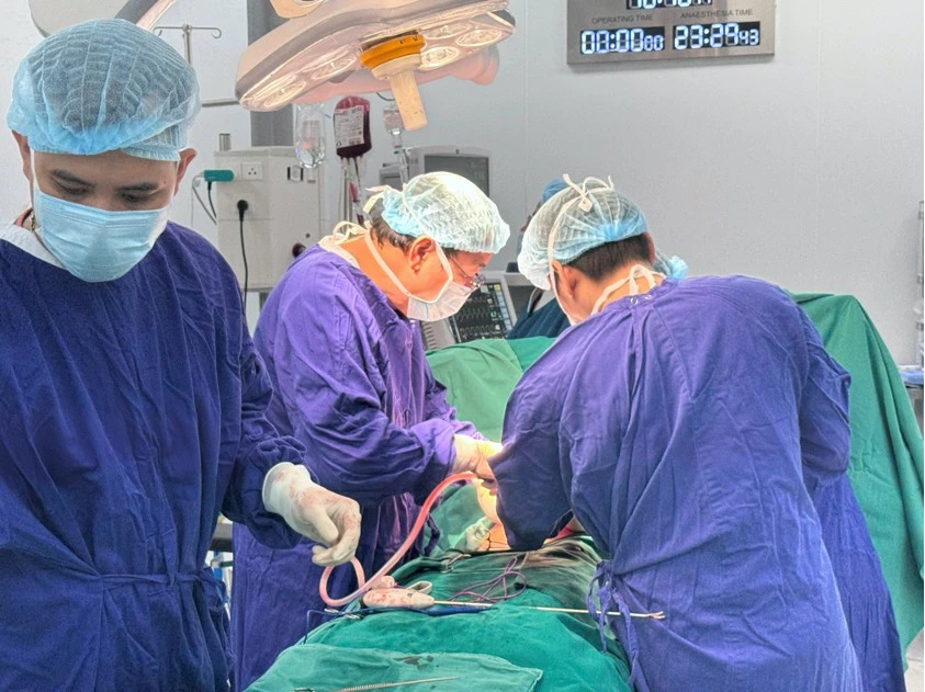 Người phụ nữ vỡ lách và gãy 5 xương sườn do tai nạn vượt cửa tử Người phụ nữ vỡ lách và gãy 5 xương sườn do tai nạn vượt cửa tử