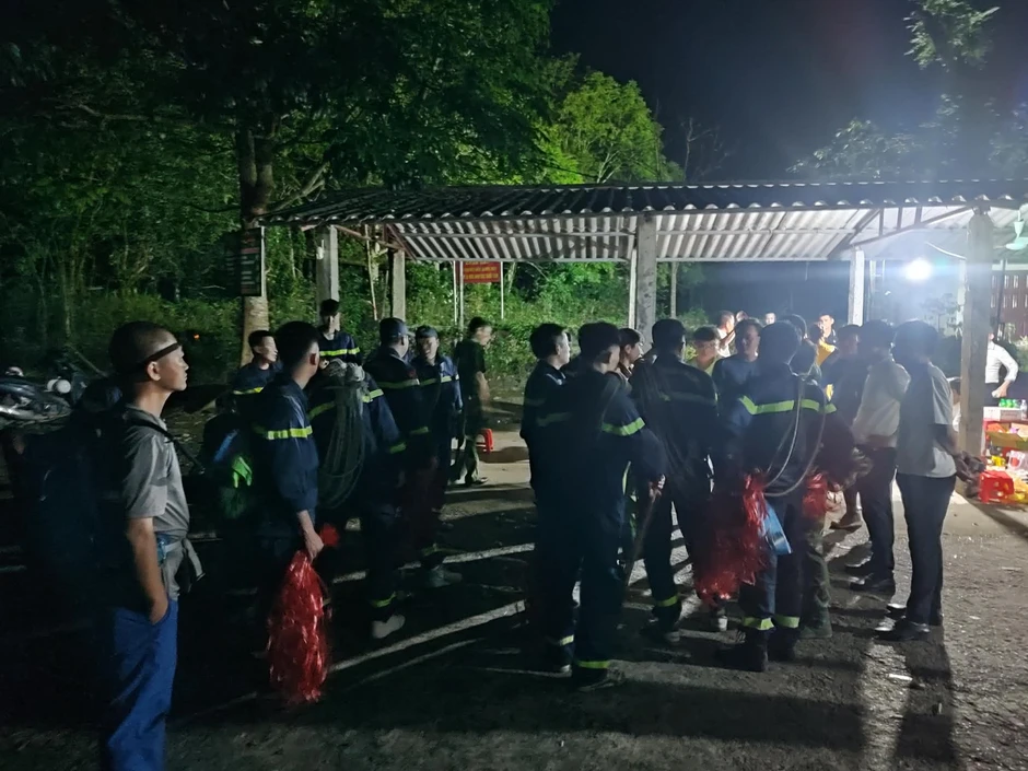 Người tham gia tìm kiếm nam sinh lạc ở Tam Đảo: Nạn nhân gần như kiệt sức