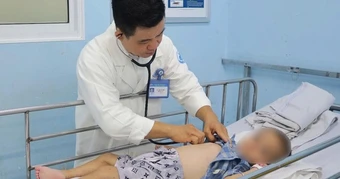 NGƯỜI THẦY THUỐC TRONG TÔI: Giành lại cơ hội sống cho trẻ kém may mắn