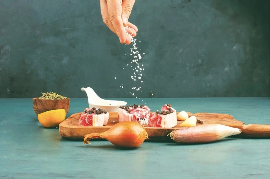 Người Việt ăn mặn - “đường tắt” dẫn đến nhiều bệnh nguy hiểm