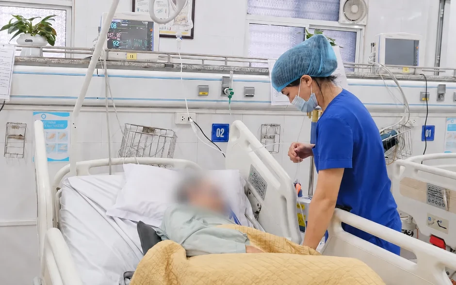 Nguy cơ đột quỵ xuất huyết não ở người bệnh cao tuổi mắc nhiều bệnh nền Nguy cơ đột quỵ xuất huyết não ở người bệnh cao tuổi mắc nhiều bệnh nền