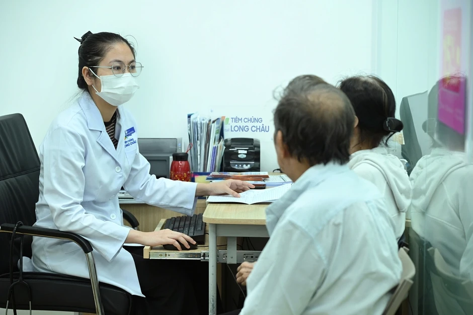 Nguy cơ gia tăng loạt bệnh truyền nhiễm trong mùa mưa