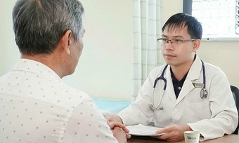 Nguyên nhân người cao tuổi dễ mắc lao phổi - Báo TinVina