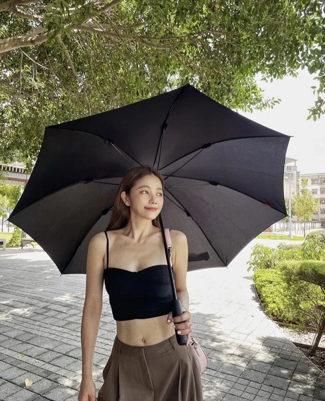 Nhà thiết kế 51 tuổi trẻ trung như thiếu nữ, hé lộ 10 thói quen chống lão hóa để duy trì vóc dáng và làn da Nhà thiết kế 51 tuổi trẻ trung như thiếu nữ, hé lộ 10 thói quen chống lão hóa để duy trì vóc dáng và làn da