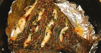 Nhắc nhở các gia đình: 3 thực phẩm TUYỆT ĐỐI không đựng trong giấy bạc!