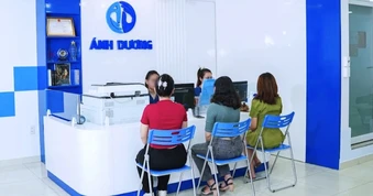Nhân viên văn phòng ở TPHCM "hóa thân" thành bác sĩ chữa bệnh trái phép