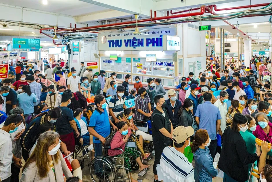 Nhiều bệnh nhân lao cột sống được phát hiện ở giai đoạn muộn Nhiều bệnh nhân lao cột sống được phát hiện ở giai đoạn muộn