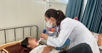 Nhiều ca nghi ngộ độc thực phẩm ở Quảng Ngãi: Tạm dừng cơ sở kinh doanh bánh mì