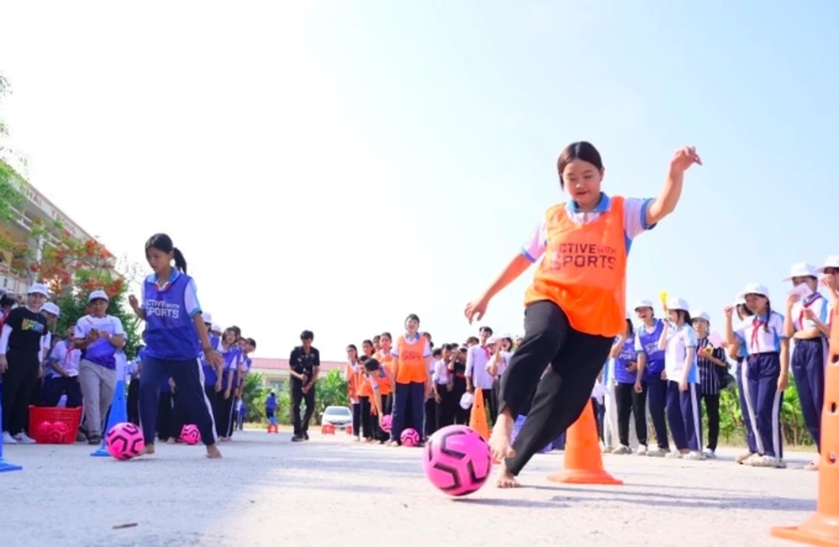 Nhiều học sinh nữ thiếu vận động thể lực Nhiều học sinh nữ thiếu vận động thể lực